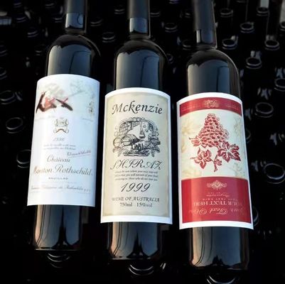 Nhãn dán nhãn rượu miễn phí Cuộn giấy chứng nhận dập nổi vàng Nhôm mềm màu đỏ